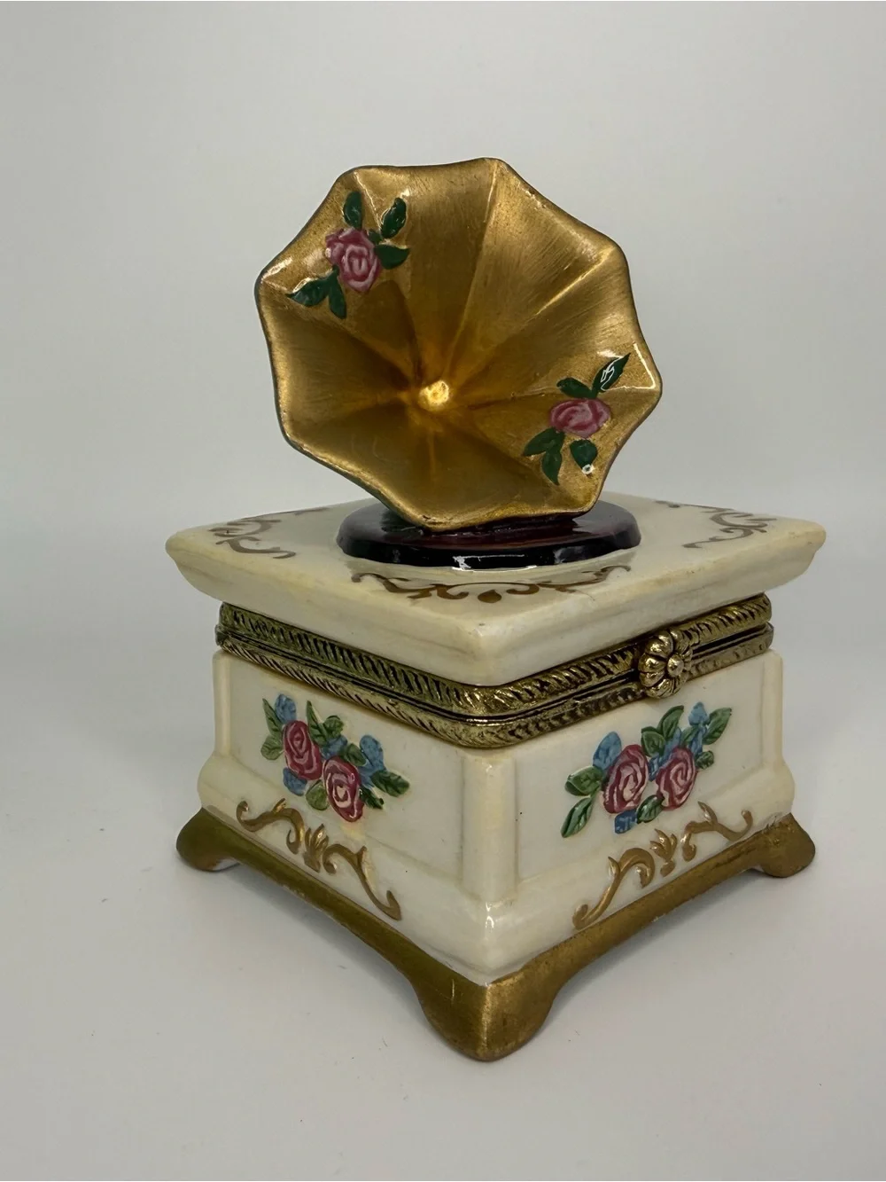 Vintage Porcelain Gramophone Trinket Box Phonograph Ceramic Rose Jewelry Case